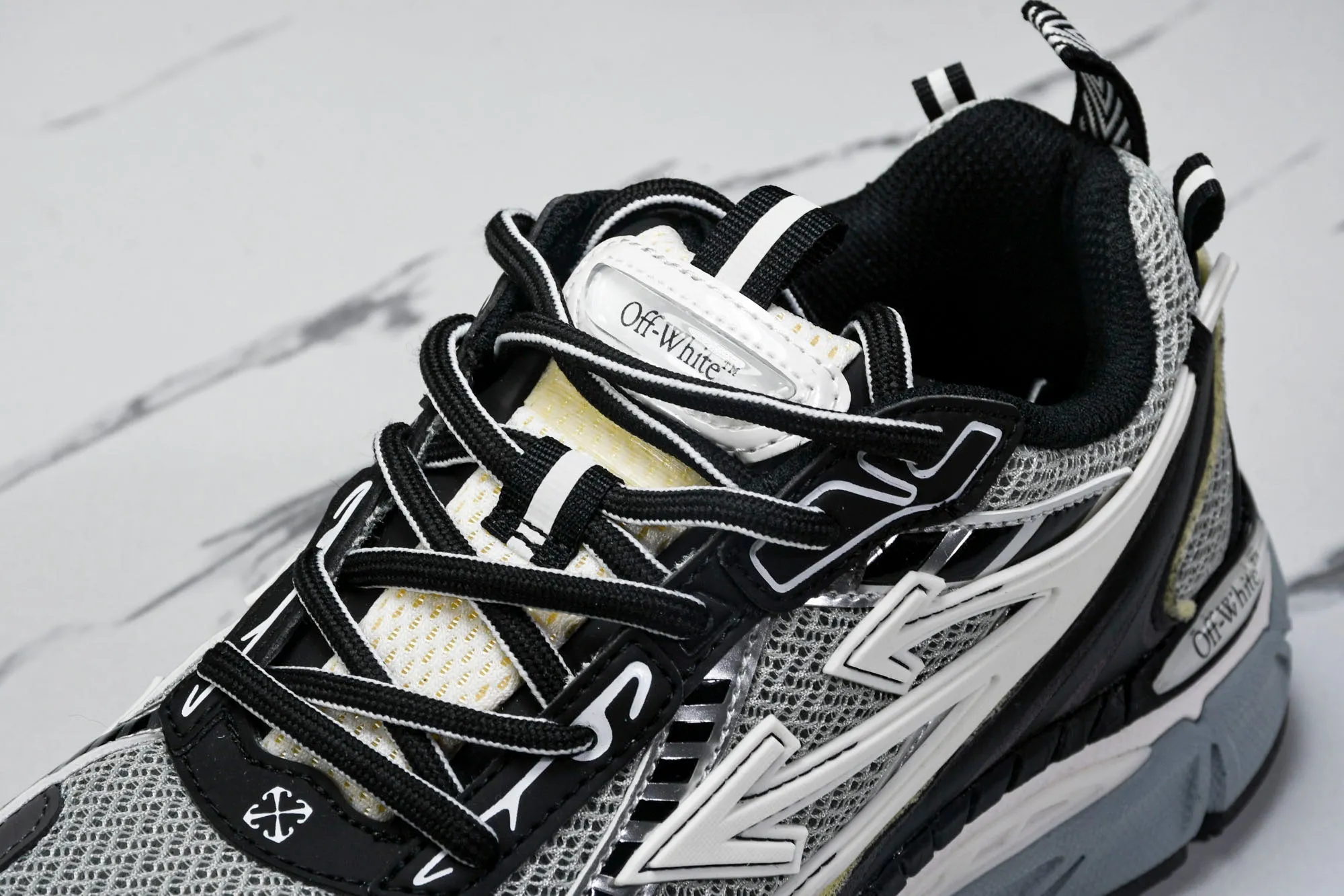 Off-White "Be Right Back" Sneaker 'Silver'